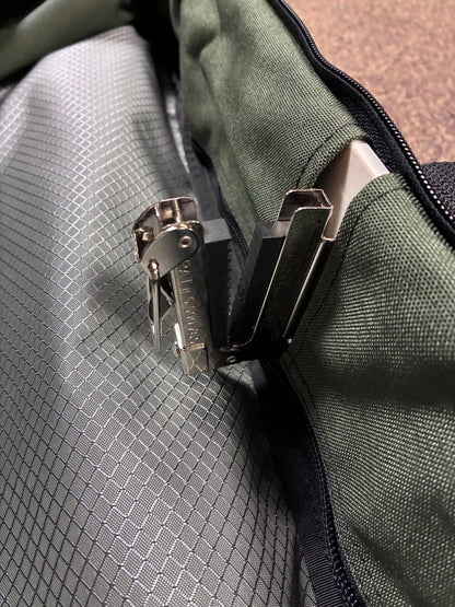 TRANSPORT Wally Lock Garment Bag