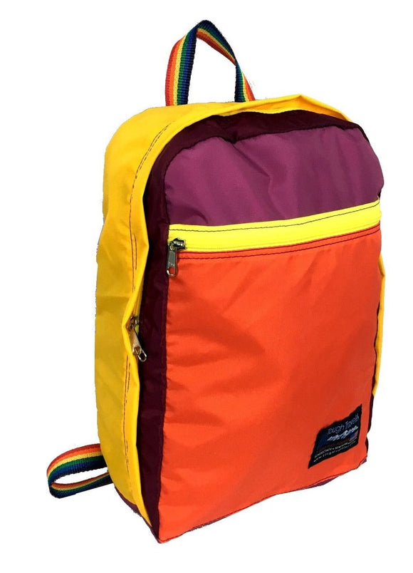 Tough Traveler Luggage Multi-Colored OTHELLO SIMPLE